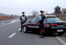 Carabinieri pattugliano le strade