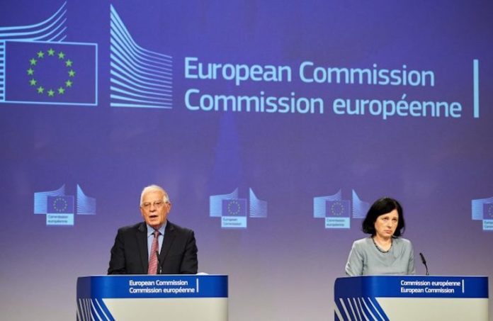 Commissione Europea: i commissari Borrell e Jourovà