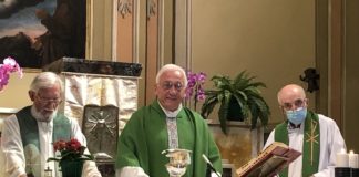 Mondino Don Gianni festeggia 50 anni di sacerdozio a San Lorenzo