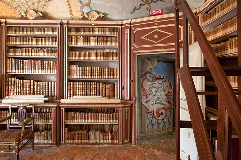 Castello Di Masino Biblioteca