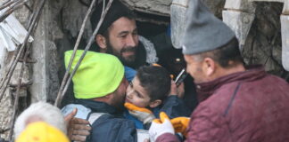 Terremoto in Turchia e Siria. Bambino estratto vivo dalle macerie