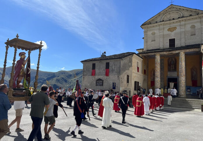 Castelmagno Santuario Processione Festa San Magno