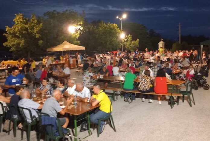 cena in piazza festa loreto