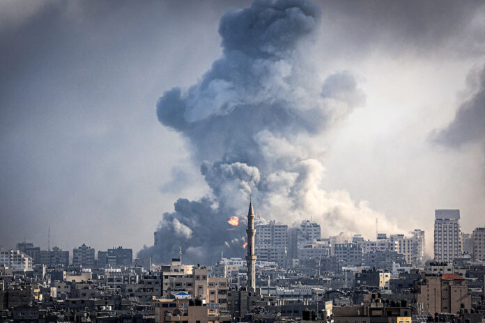 Conflitto Israele Hamas - Bombardamenti su Gaza