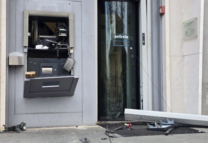 Assalto Bancomat Cervere