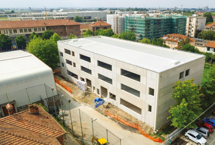 Nuovo edificio dei Salesiani
