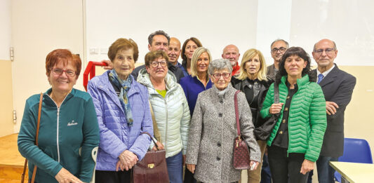 I familiari di don Mario Picco con Pier Giuseppe Pasero